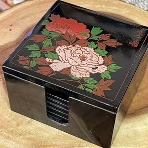 Vintage Japanese Lacquerware Coaster‎ Set with Box – Hand-Painted Floral Gold